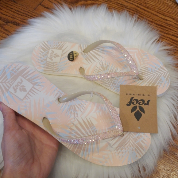 REEF stargazer Thong Sandals - Picture 8 of 8